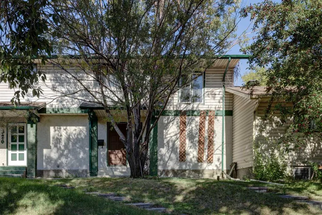 324 Ranchview Court NW
