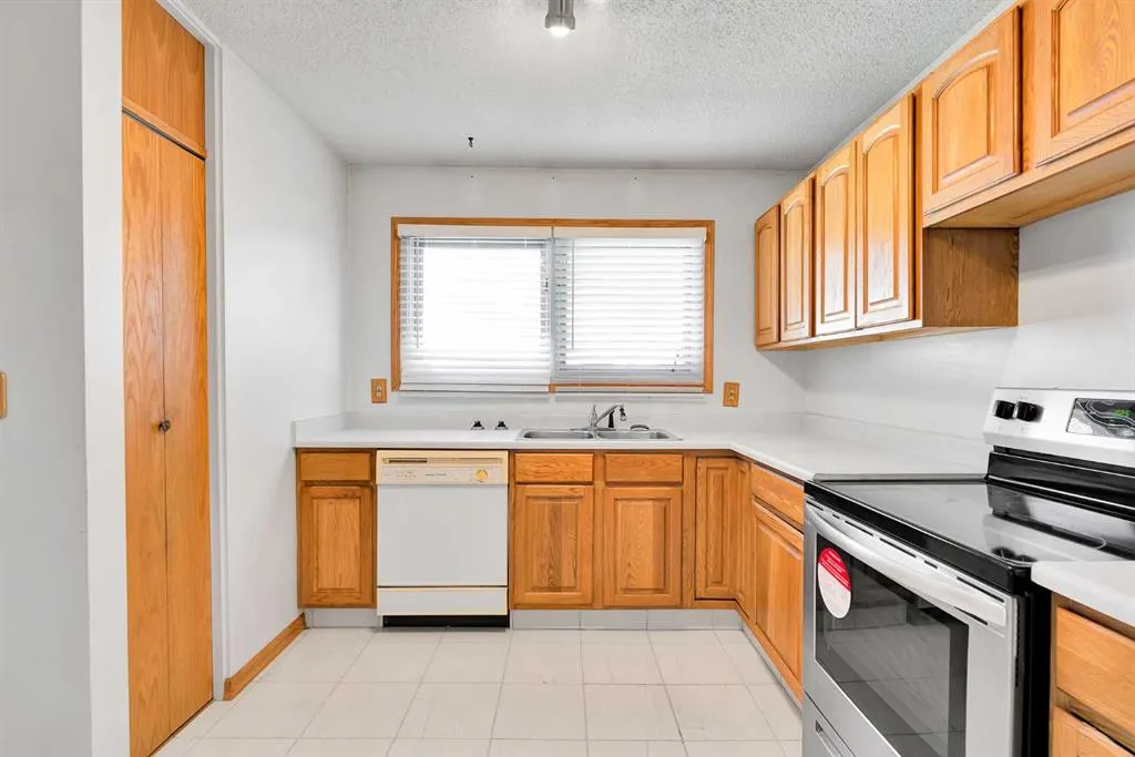 140 Maitland Road NE