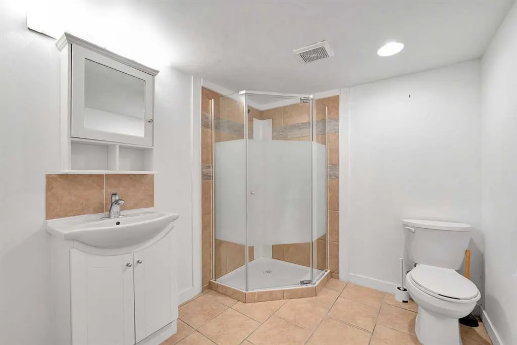 140 Maitland Road NE