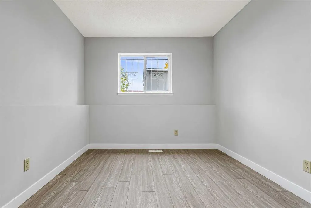 134 Laguna Circle NE