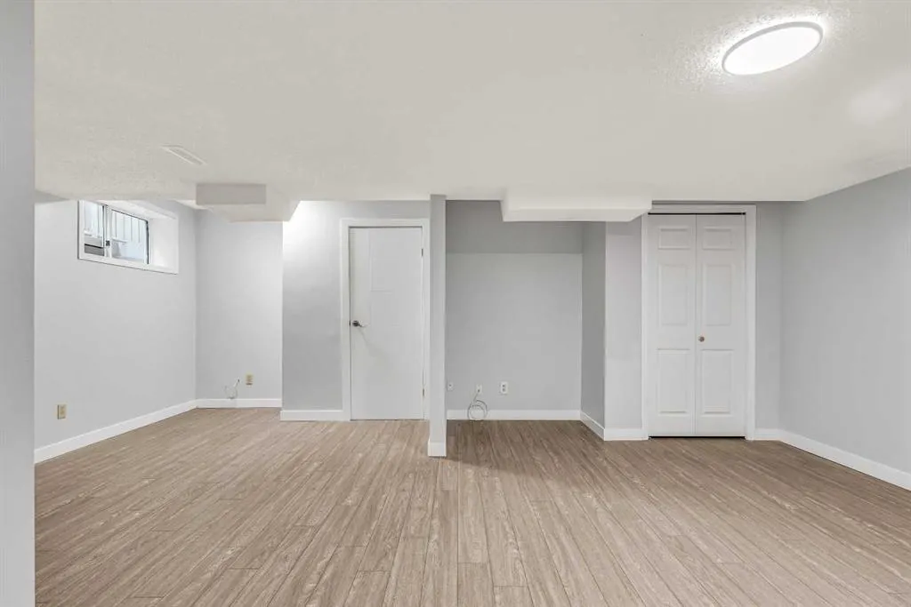 134 Laguna Circle NE