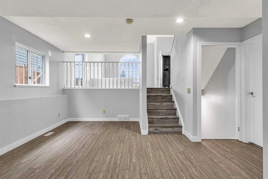 134 Laguna Circle NE
