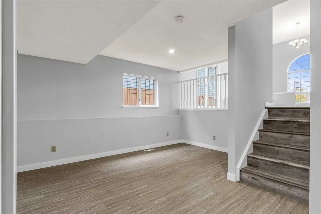 134 Laguna Circle NE