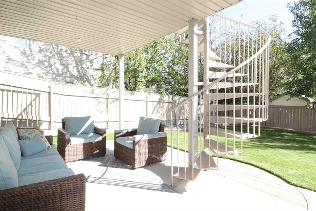 46 Fairmont Cove S