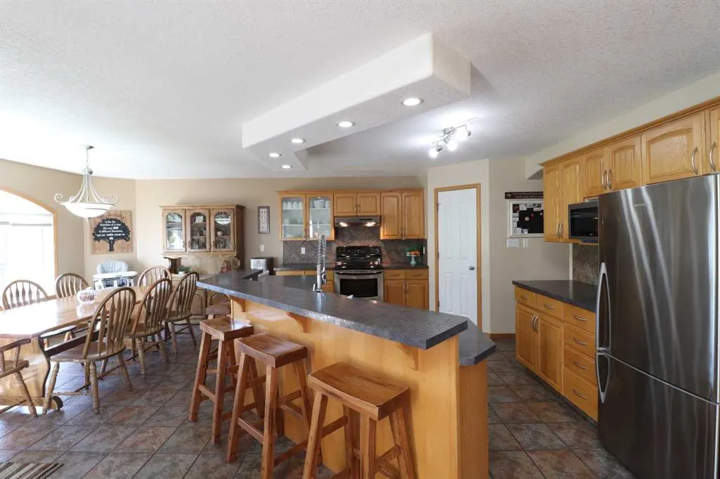 46 Fairmont Cove S