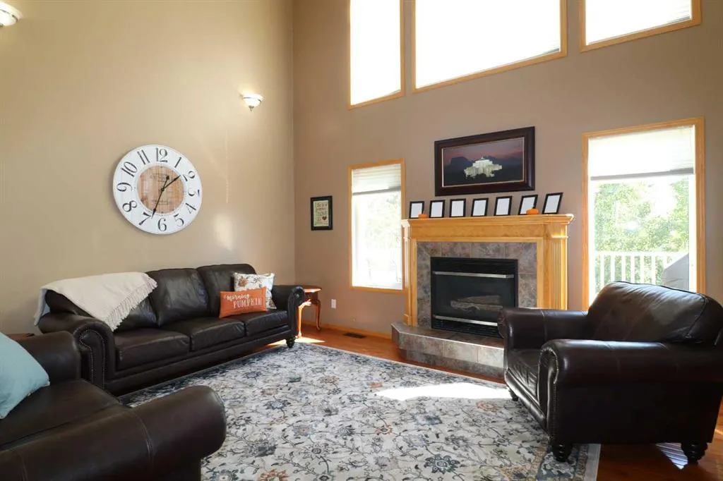 46 Fairmont Cove S