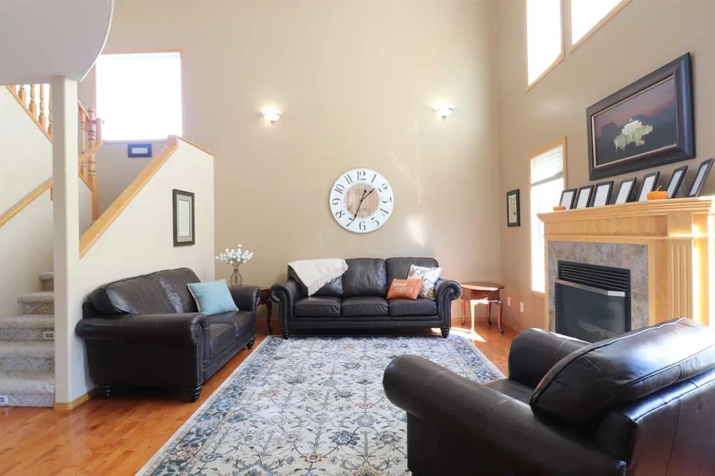 46 Fairmont Cove S
