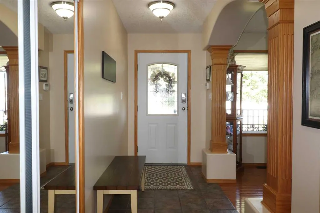 46 Fairmont Cove S