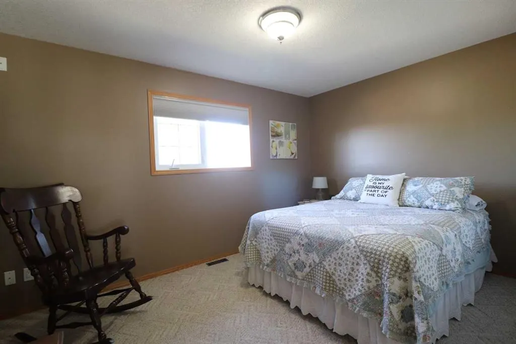 46 Fairmont Cove S