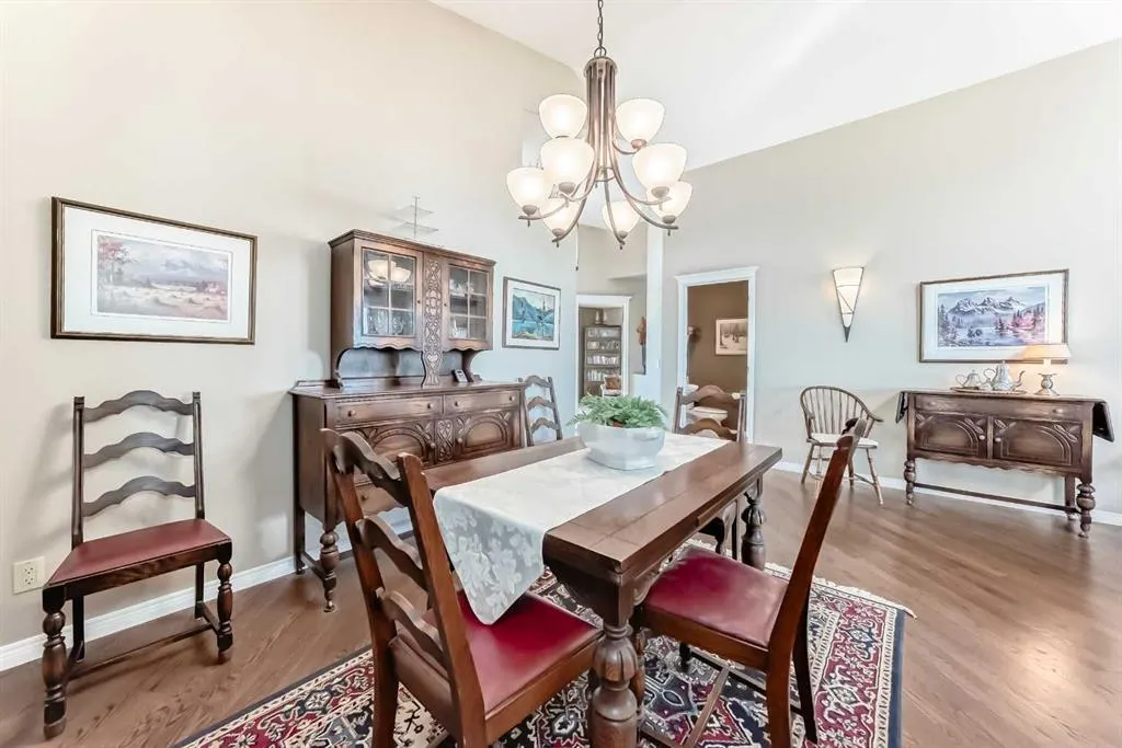 53 Mt Alberta View SE