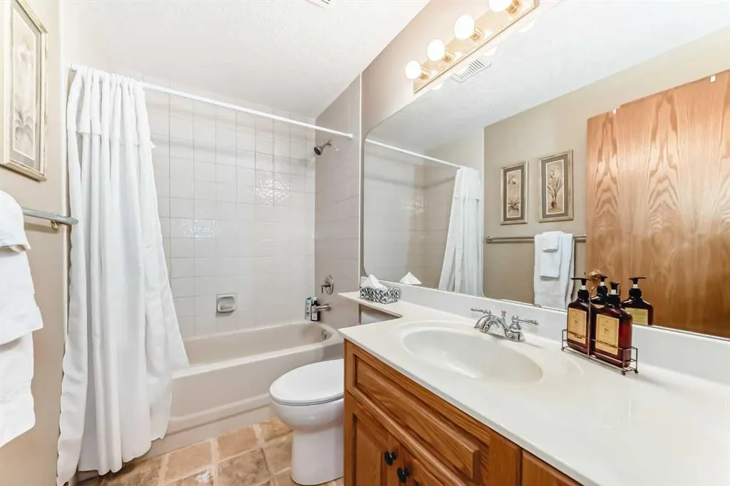 53 Mt Alberta View SE