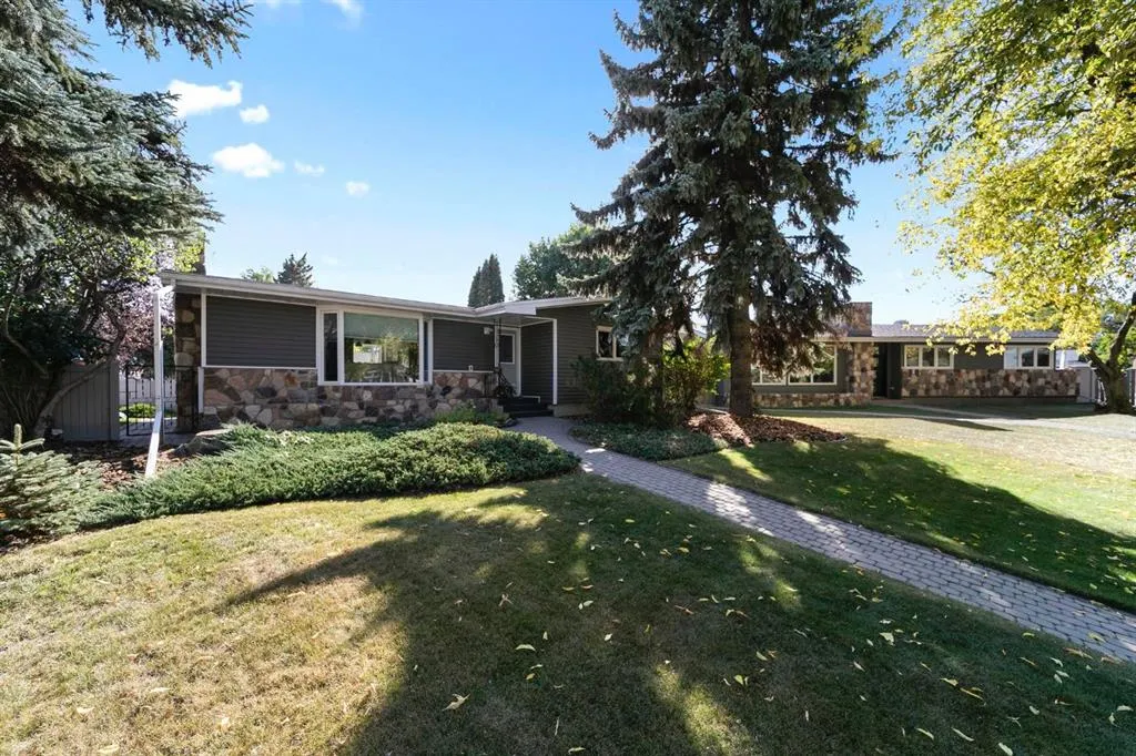 17 Montrose Avenue