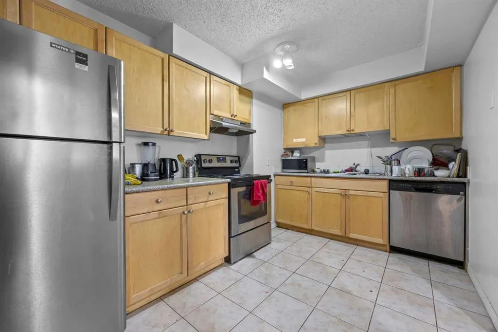 1919 17 Avenue SW, #207