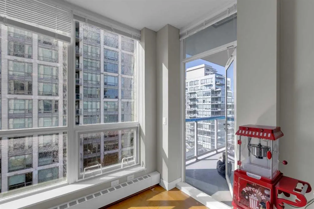 222 Riverfront Avenue SW, #1218
