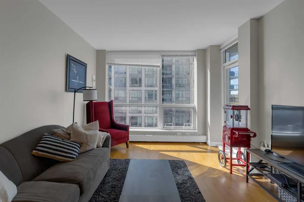 222 Riverfront Avenue SW, #1218
