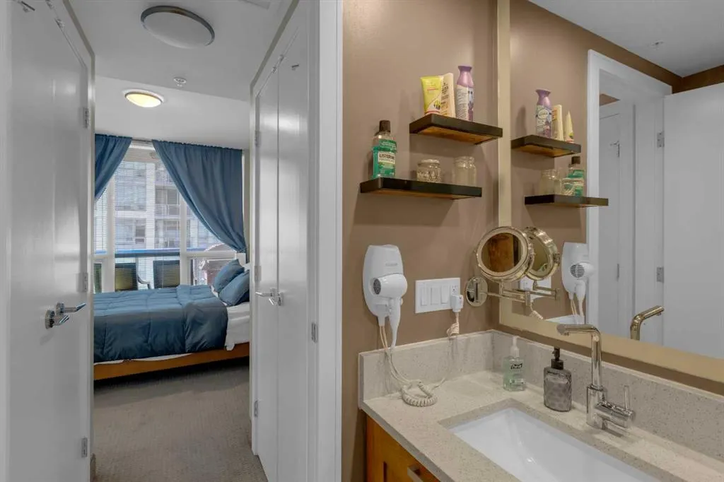 222 Riverfront Avenue SW, #1218
