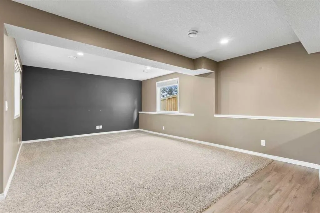 381 Kincora Glen Rise NW