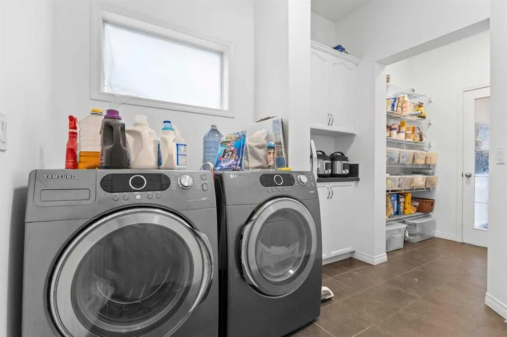 381 Kincora Glen Rise NW