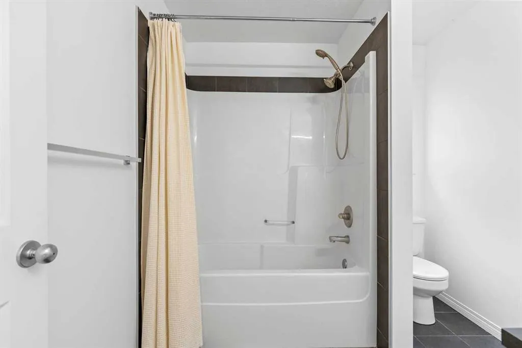 381 Kincora Glen Rise NW