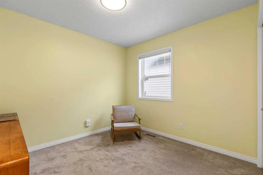 381 Kincora Glen Rise NW