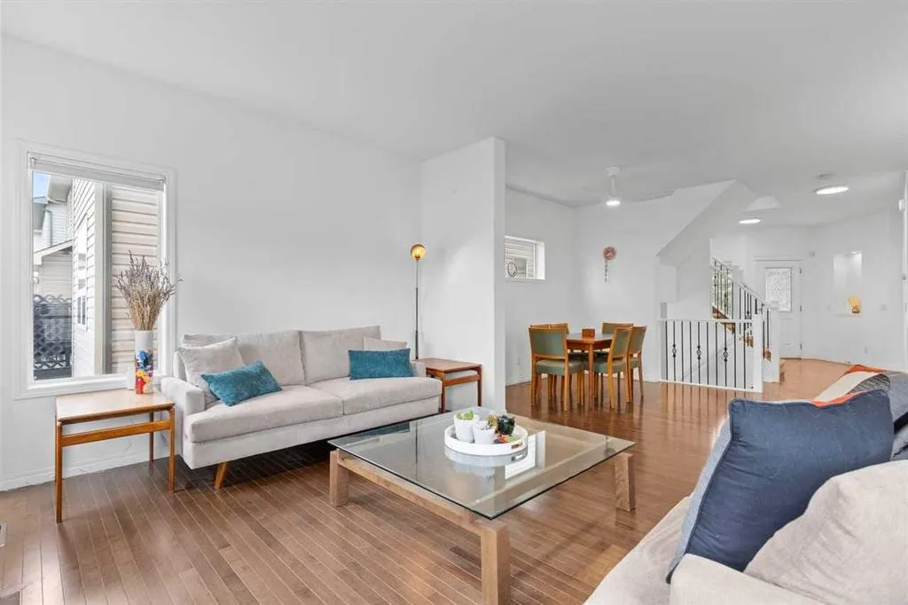 381 Kincora Glen Rise NW