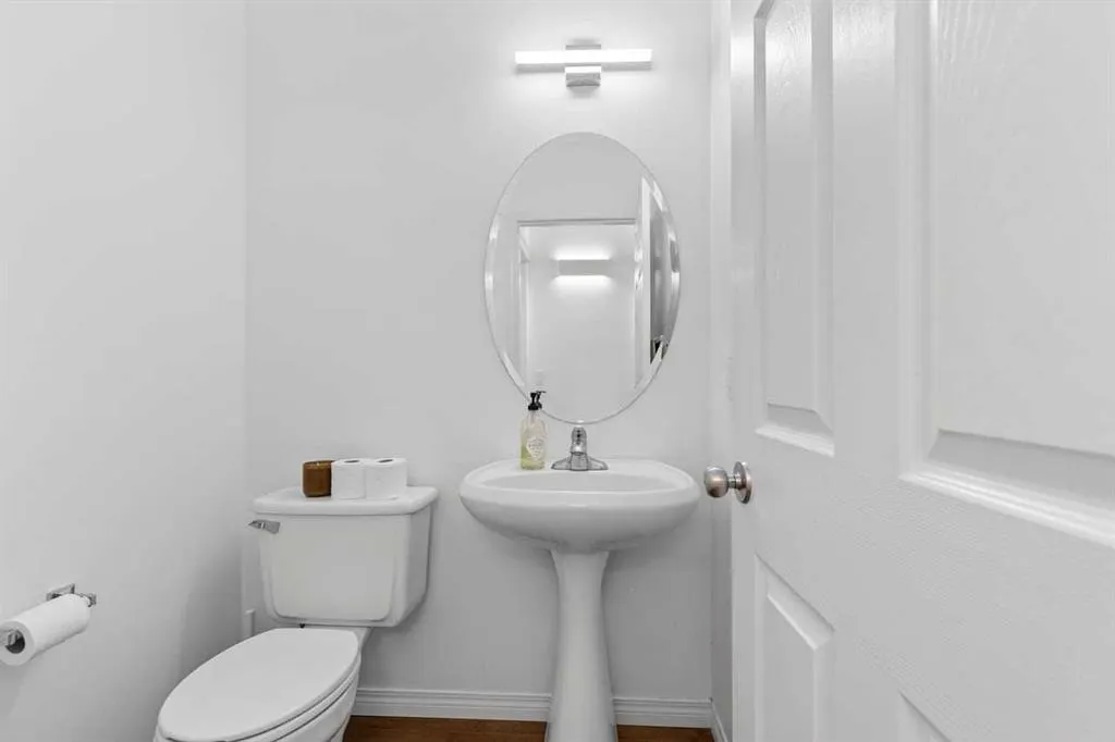 381 Kincora Glen Rise NW