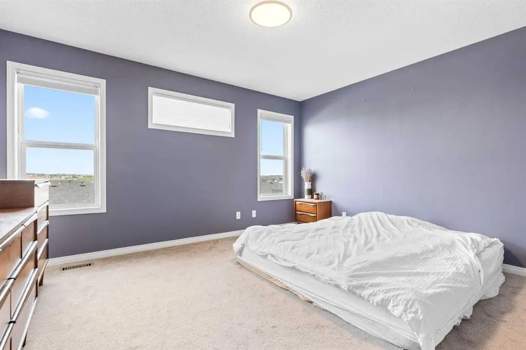 381 Kincora Glen Rise NW