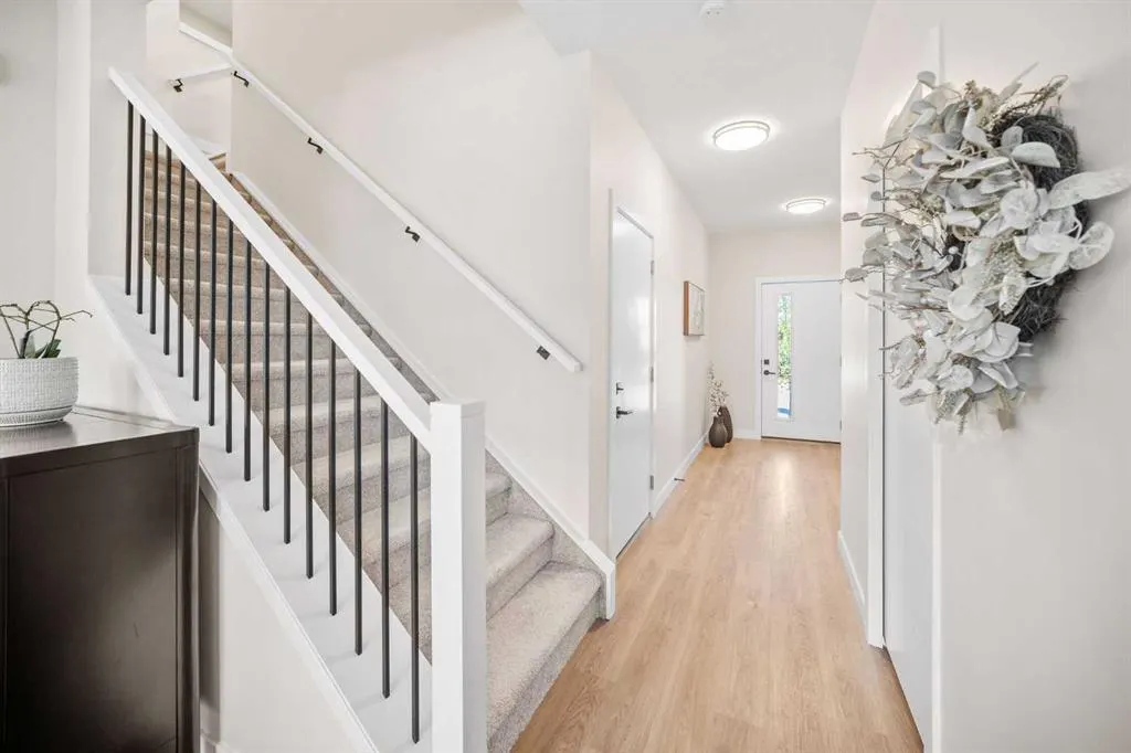 201 Cooperswood Green SW, #204