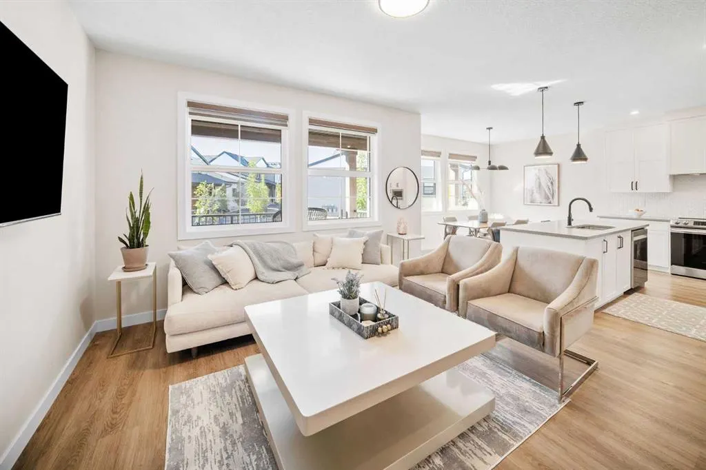 201 Cooperswood Green SW, #204