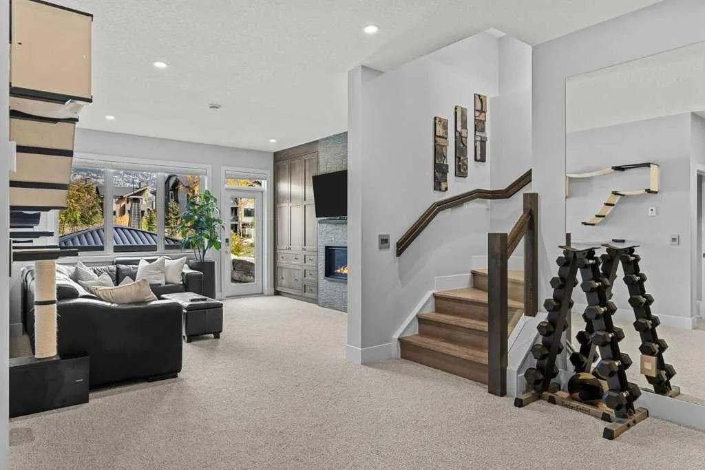 458 Stewart Creek Close