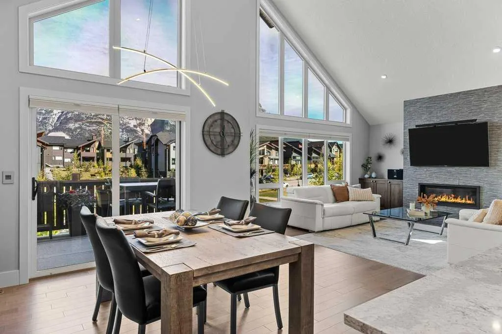 458 Stewart Creek Close