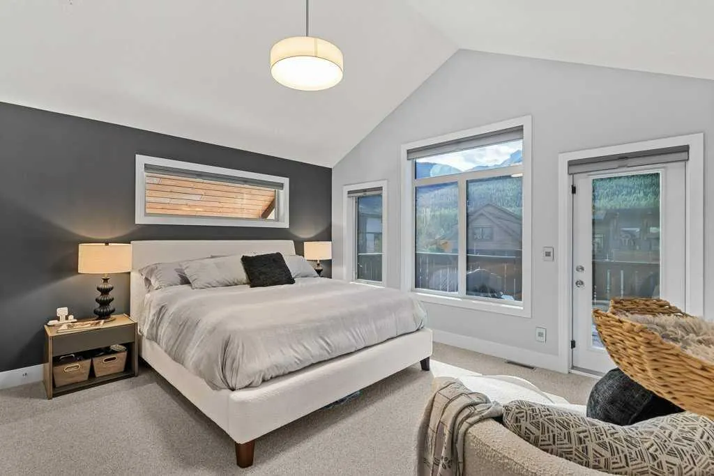 458 Stewart Creek Close