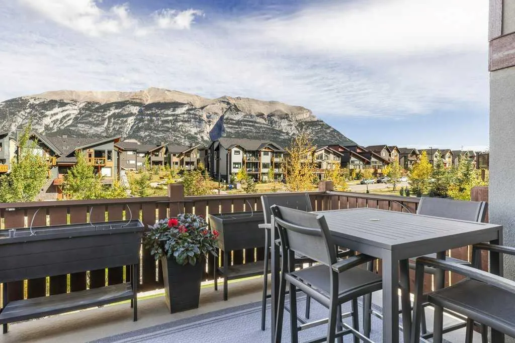 458 Stewart Creek Close