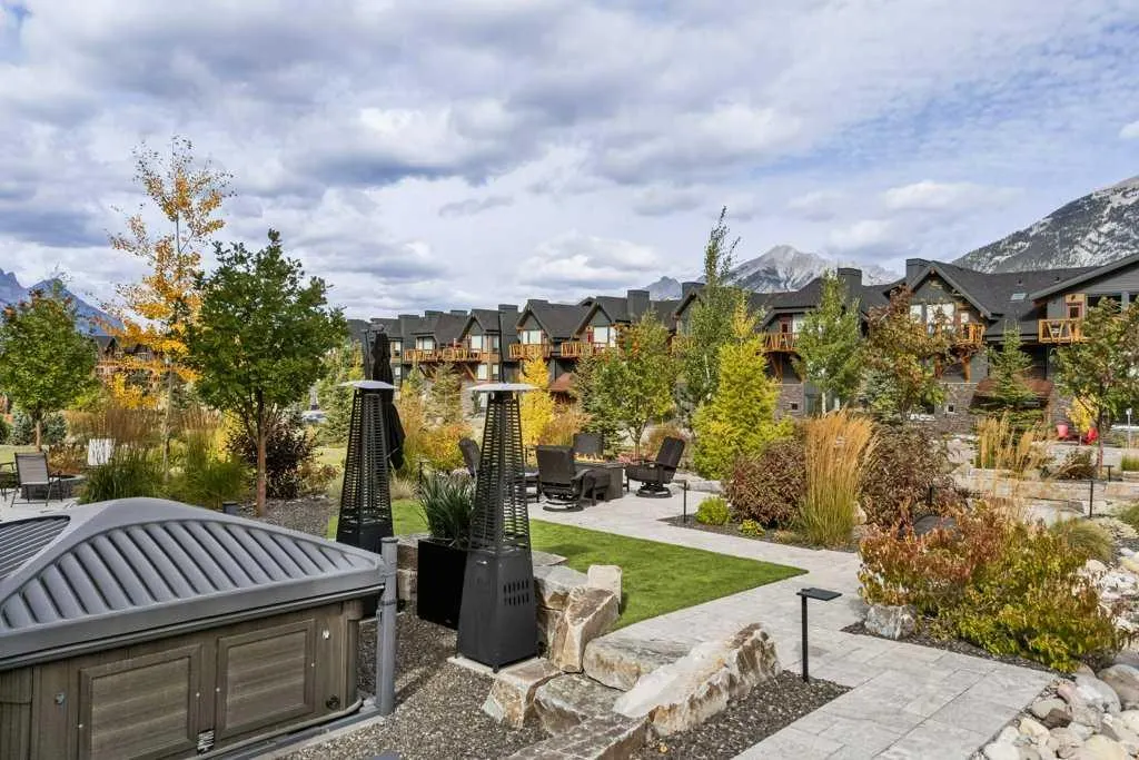 458 Stewart Creek Close