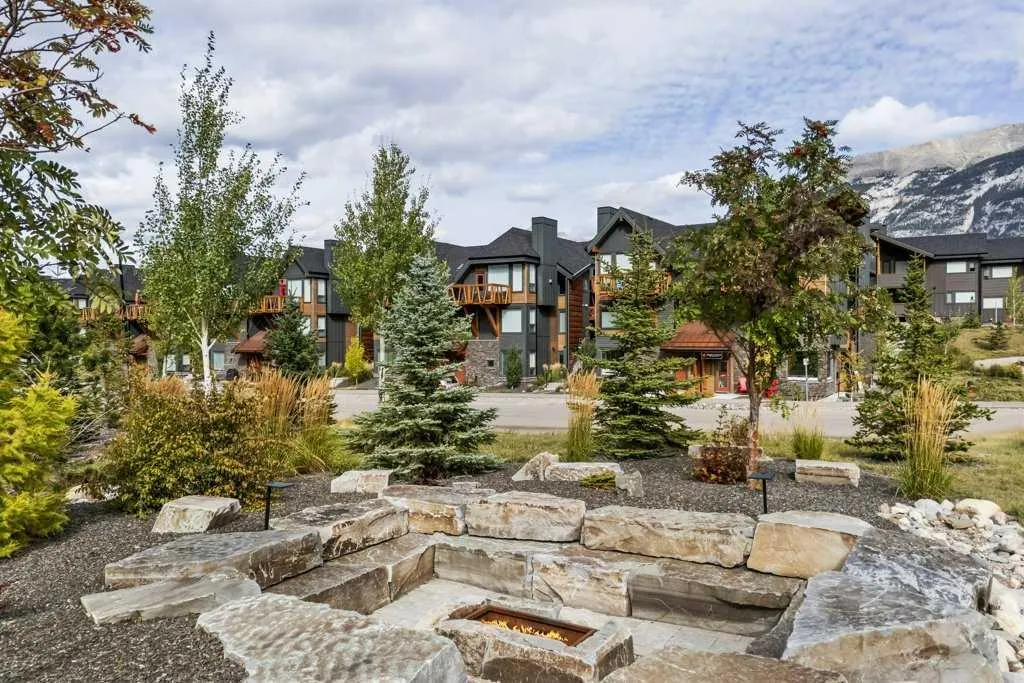 458 Stewart Creek Close