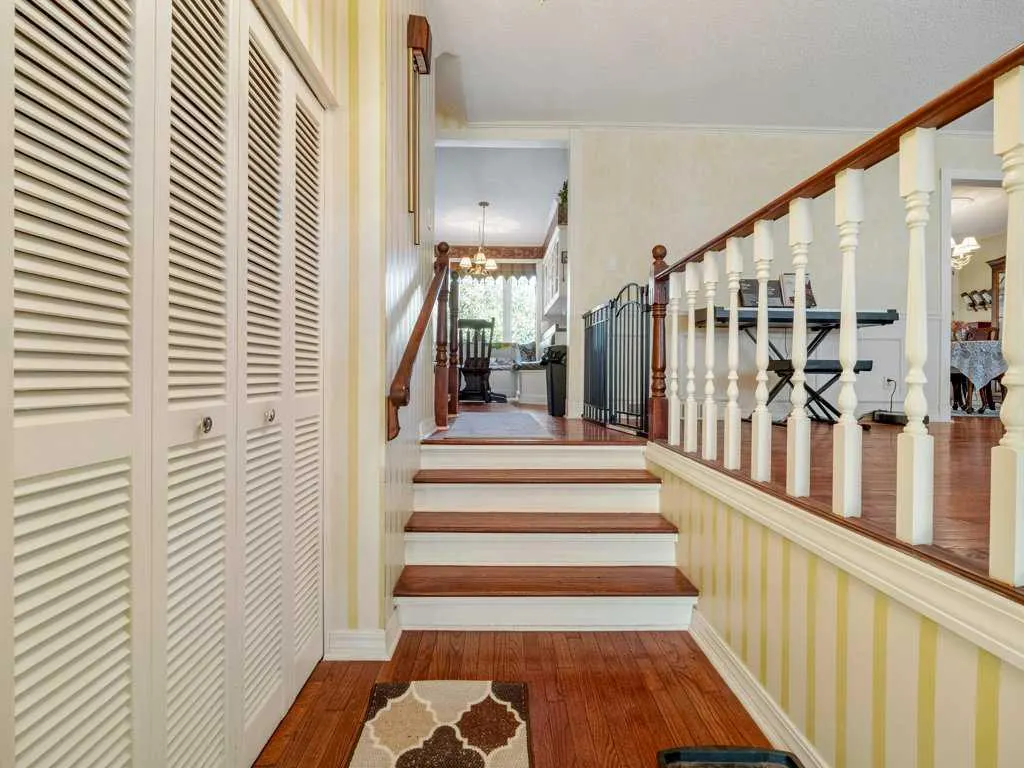 144 5th Street W
