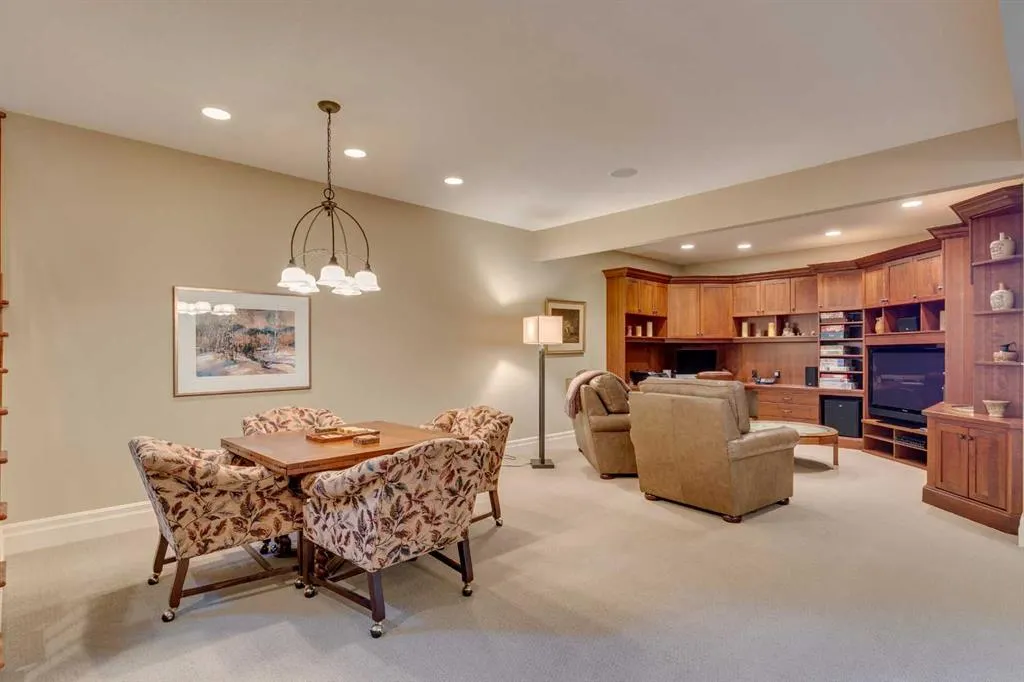 24 Ridge Pointe Drive