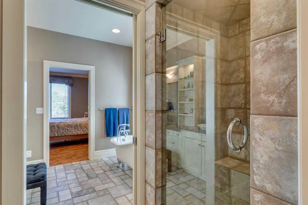 24 Ridge Pointe Drive