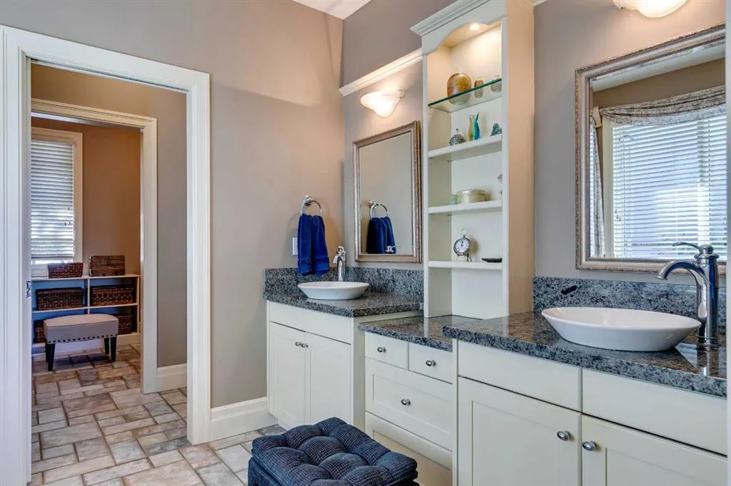 24 Ridge Pointe Drive