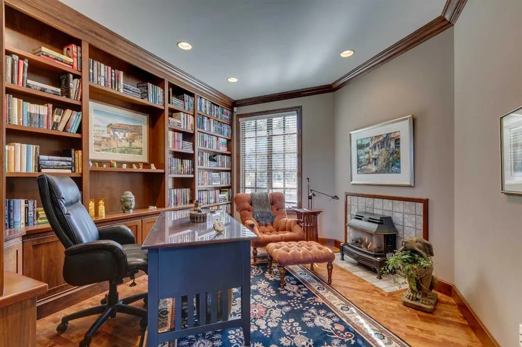 24 Ridge Pointe Drive