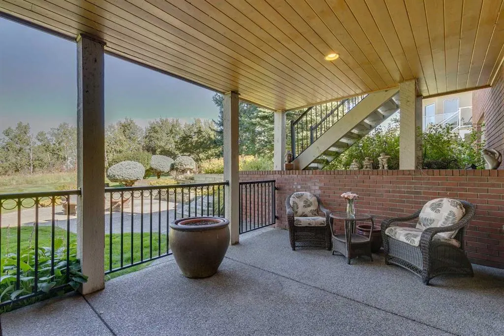24 Ridge Pointe Drive