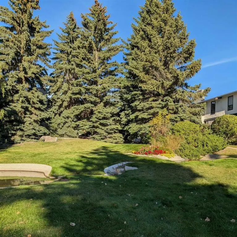 5400 Dalhousie Drive NW, #15