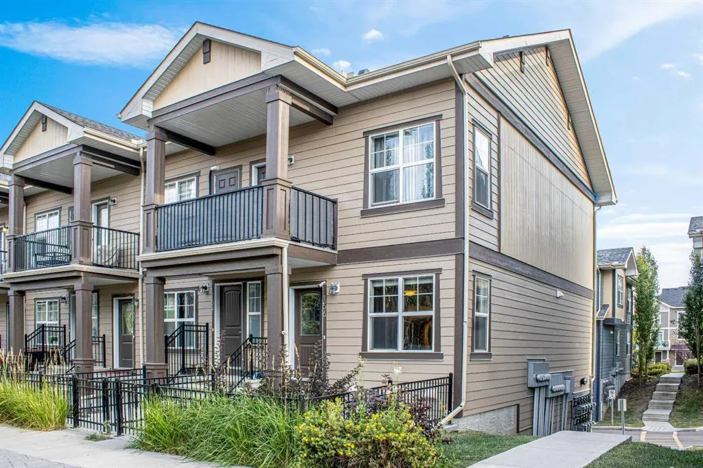 156 Evanscrest Gardens NW