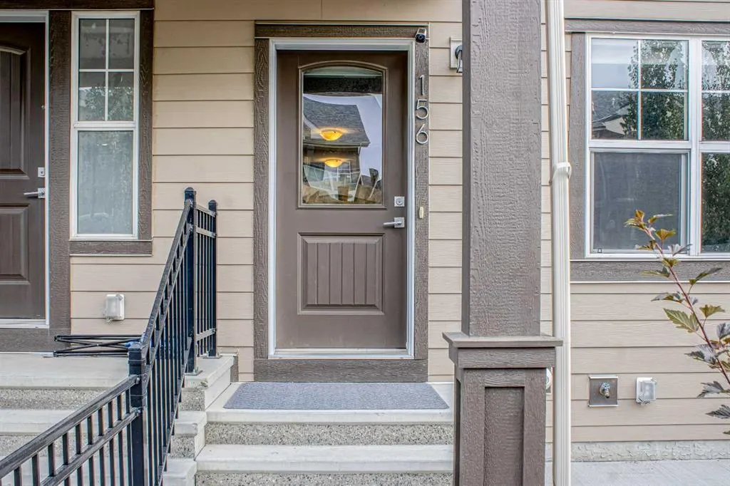 156 Evanscrest Gardens NW