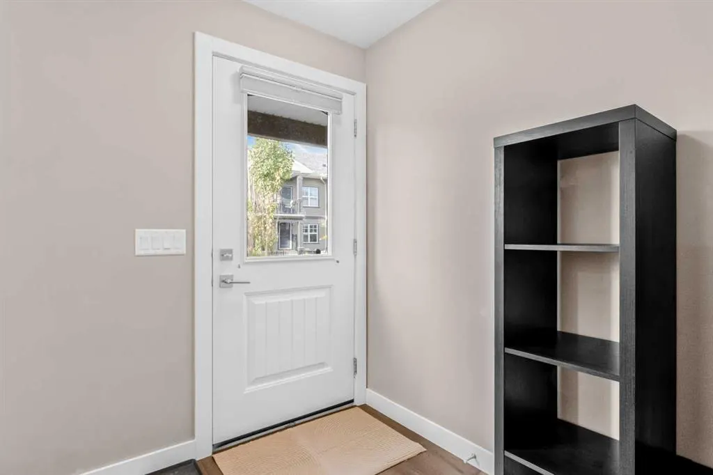 156 Evanscrest Gardens NW