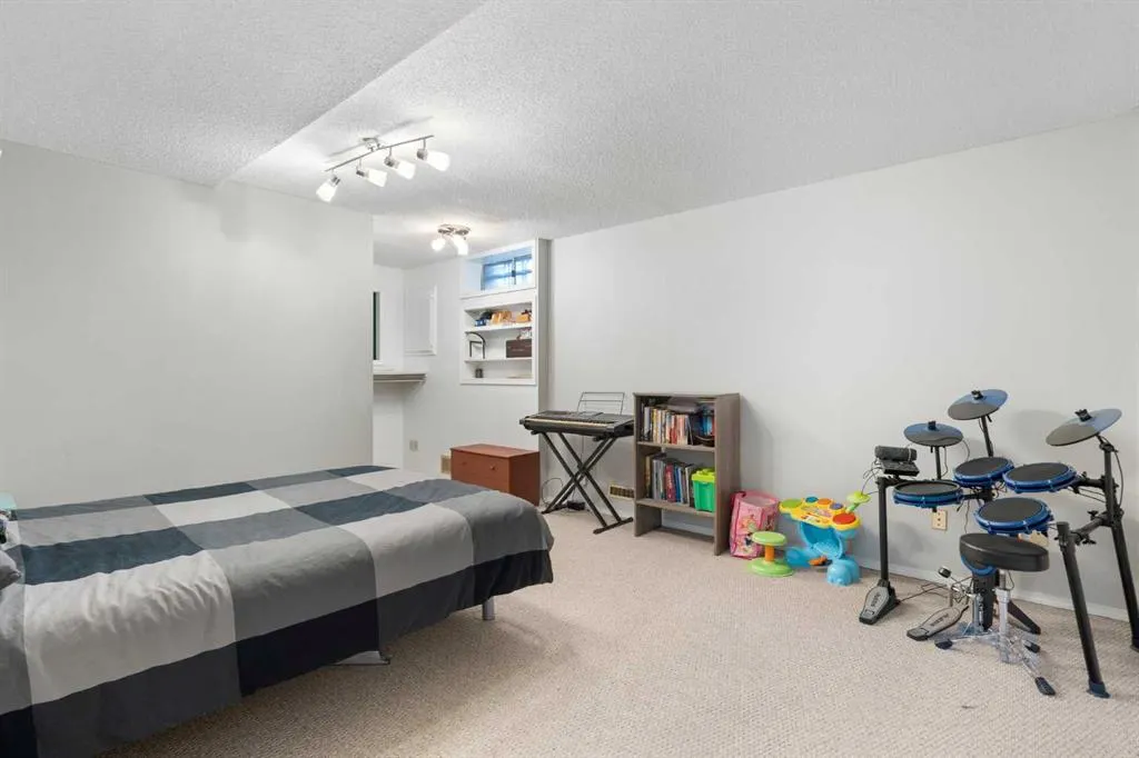7900 Silver Springs Road NW, #18