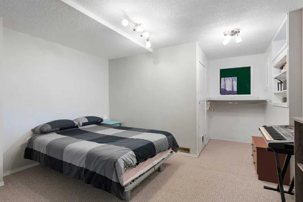 7900 Silver Springs Road NW, #18