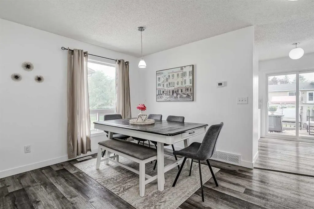 347 Whitefield Drive NE