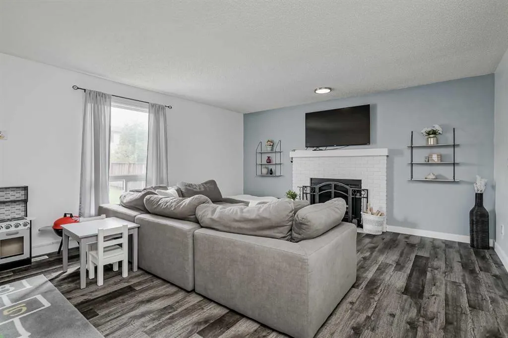347 Whitefield Drive NE