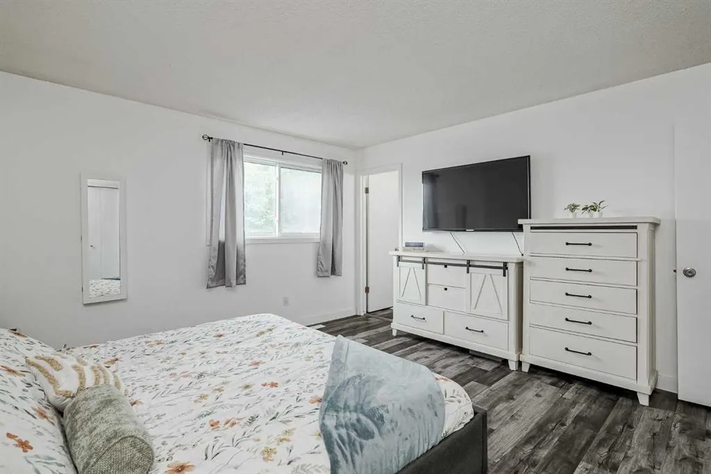 347 Whitefield Drive NE